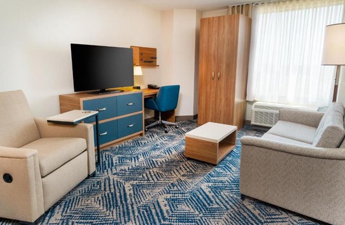 Las Vegas Hotel | Candlewood Suites - Las Vegas - E Tropicana by IHG