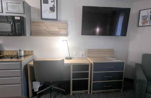 Loveland Hotel | Candlewood Suites Loveland by IHG