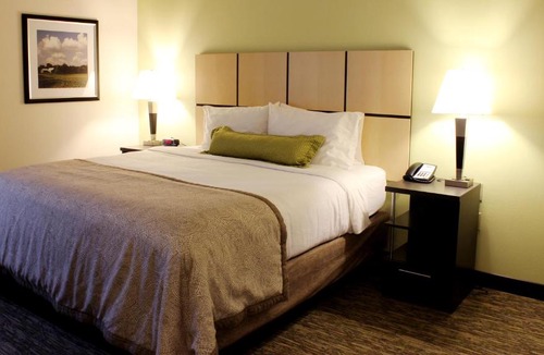 Sioux City Hotel | Candlewood Suites Sioux City - Southern Hills by IHG