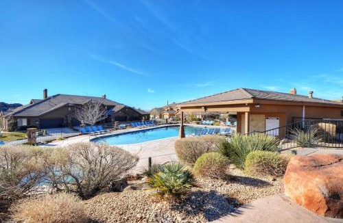 St. George House | Canyon Cove at Coral Ridge 4239 Golf Course, and Sand Hollow Reservoir
