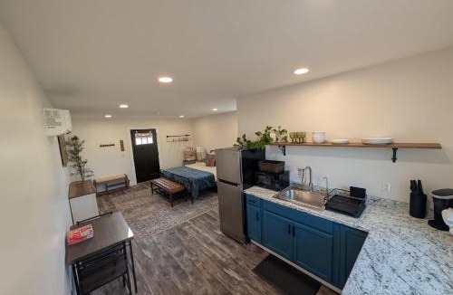 Hatch Apartment | Canyon Glow Retreat