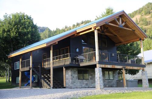 Star Valley Ranch House | Canyon Pines Retreat