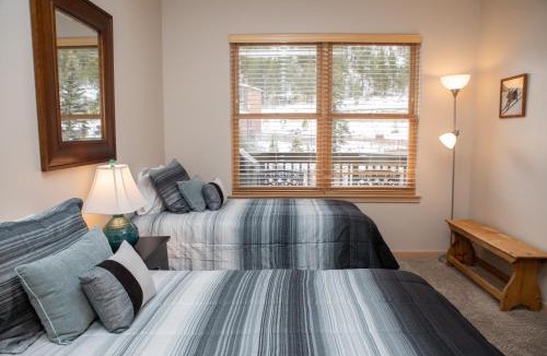 Avon House | Canyon Run Townhouse F102