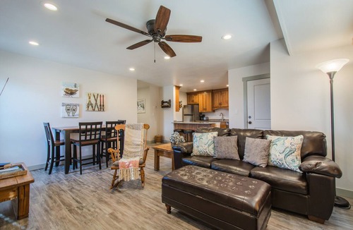 South Snyderville Basin Condo | Canyons View 20: 2 bedroom 2 bath nicely updated condo