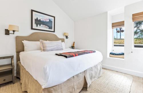 Park City House | Canyons Village walk to Cabriolet Ski Lift, Gourmet Kitchen, Sleeps 7