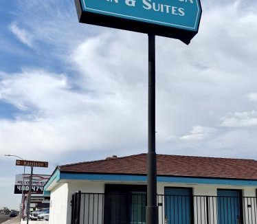 Chandler Hotel | Casa Blanca Inn and Suites
