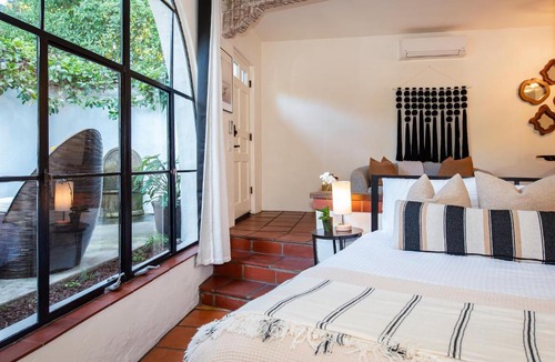 Montecito Apartment | Casa Blanca Suite B2 - Sunlit Montecito Studio Retreat with Patio