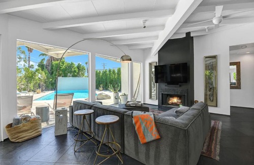 Chino Canyon House | Casa Cardillo - Little Tuscany Mid-Century Retreat