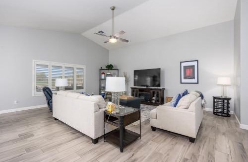 Desert View Village House | Casa Cave Creek Home
