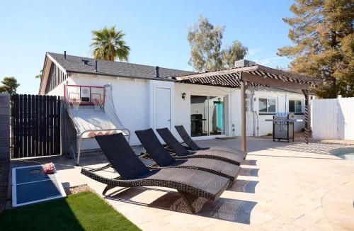 New Papago Parkway House | Casa Con Casita - Private Pool - 8 min to Old Town