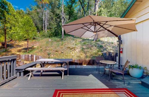 Bass Lake House | Casa de la Montaña