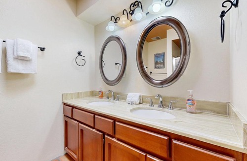 Sunrise Pointe Townhouses House | Casa Esplendora