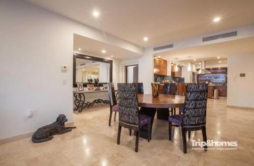 La Paz Apartment | Casa Marvela at Playa de La Paz - 3 Br Beach front Villa