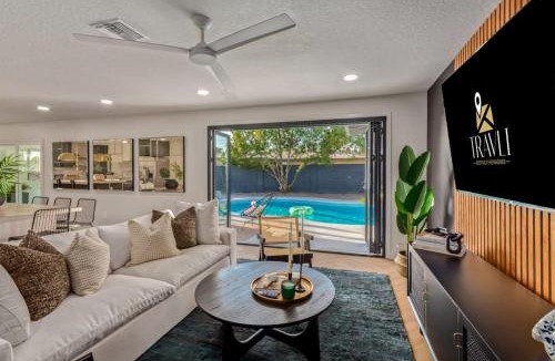 Tami Estates House | Casa Paradiso with Private Pool Firepit & Putting Green