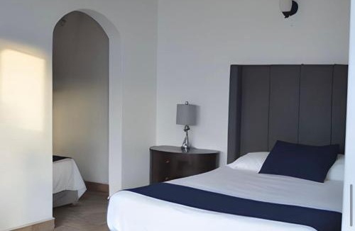 Ensenada Hotel | Casa Petri Hotel
