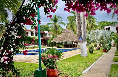 Ixtapa Villa | Casa Romantica De Playa