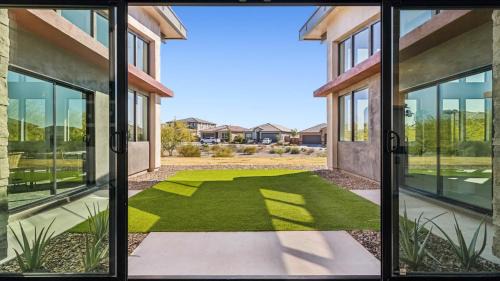 Desert Ridge House | Casa Tierra home