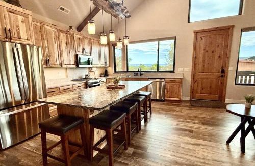 Kanab House | Casa Vermillion Modern Kanab Family Cabin Red Rock Views Near Zion