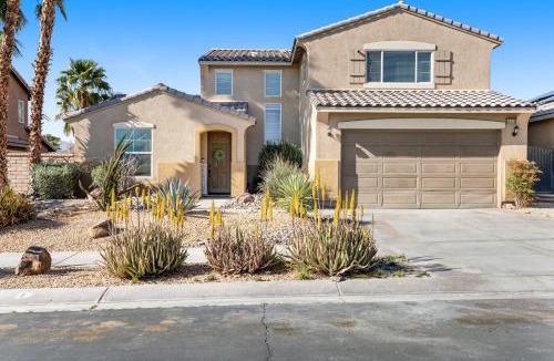 Terra Lago House | Casa Whimsy