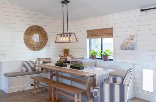 Parker Strip House | Castle Rock 95 4brs Community launch Riverfront park