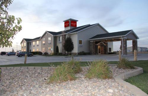 Quinter Hotel | Castle Rock Inn & Suites - Quinter