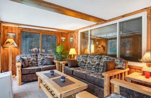 Eagle River House | Catfish Lake Home