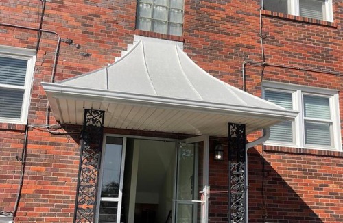 Joslyn Castle Apartment | Cathedral 5-Walking Distance to UNMC