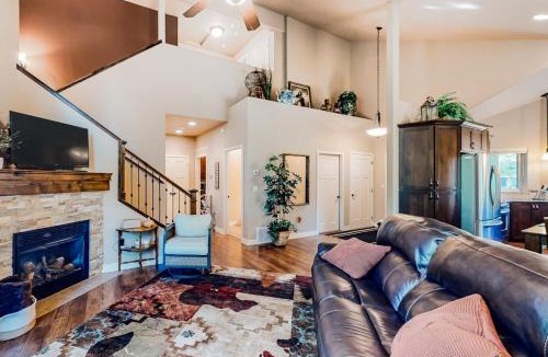 Columbia Falls House | Cedar Point Hideaway