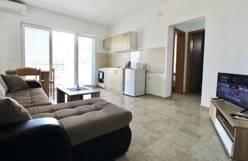Burtaisi Apartment | Cejovic Apartments & Pool