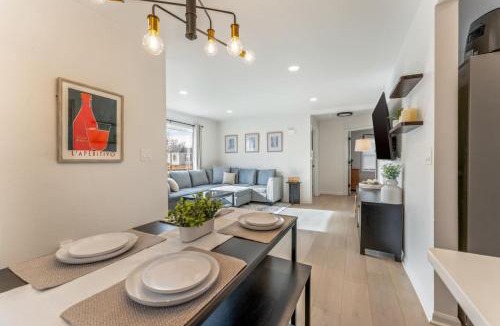 Chaffee Park House | Central Denver Hangout with Huge Backyard