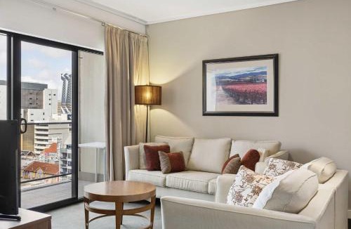 Perth Central Business District Apartment | Central Perth 1BR Apartment with Parking