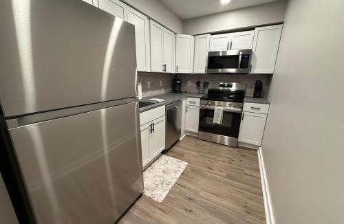 South Central Omaha Apartment | Central to Zoo and Baxter Arena, Pet Friendly