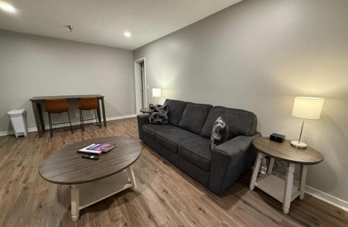 South Central Omaha Apartment | Central to Zoo and Baxter Arena, Pet Friendly
