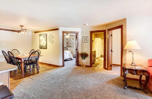 Deadwood Apartment | Centrally-Located Deadwood Apt w/Mountain Views!