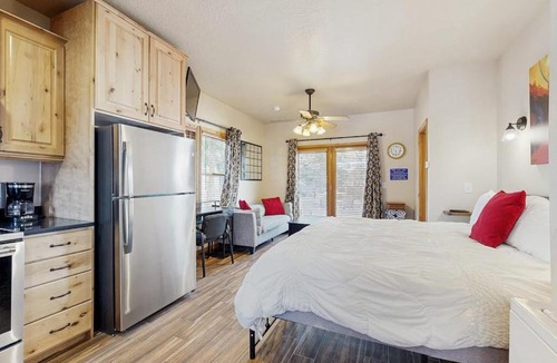 North Park City Apartment | Centrally located studio with shared hot tub - walk to lifts & Main Street