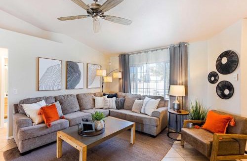 Lake Havasu City House | Centrally Located Lake Havasu Home w/Huge Patio!
