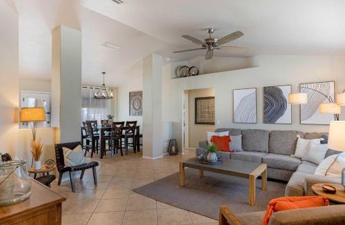 Lake Havasu City House | Centrally Located Lake Havasu Home w/Huge Patio!