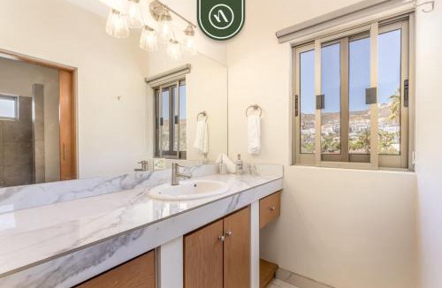 Downtown Cabo San Lucas House | Centric Apt in Downtown - Rooftop Pool - Terrace