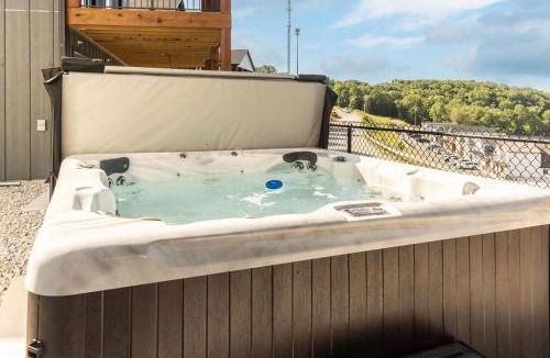 Table Rock House | Chalet 1896 at Table Rock Lake