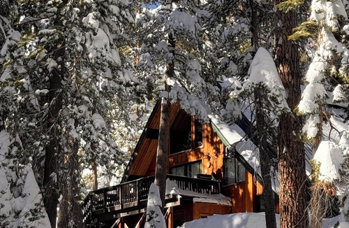 Mammoth Lakes Ski Chalet | Chalet #23, Ski in/Out,Slope-Side Steps to Main Lo