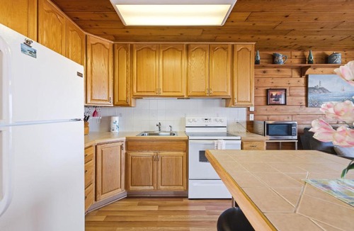 Stevensville Ski Chalet | Chalet #34 Deck Views Pool Games & More