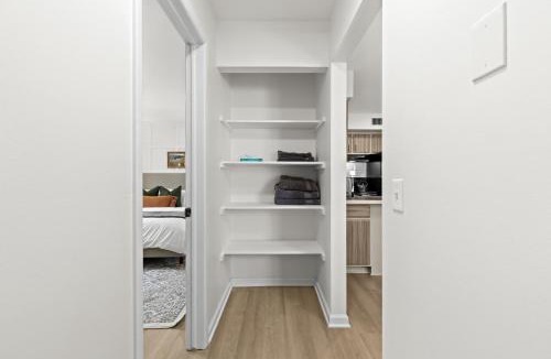 Royal Oak Apartment | Charming 1BR Upper-Flat Unit in Royal Oak