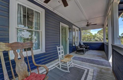 Fruita House | Charming 3BR Farmhouse Near Trails & Town