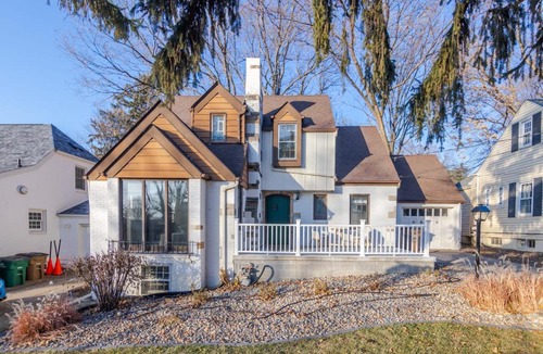 Windsor Heights House | Charming 4 Bedroom Home with Character