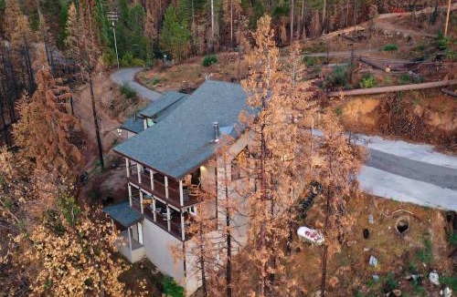 Dogwood Mountain House | Charming and Relaxing Getaway with Great Views