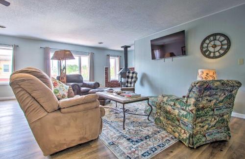 Bynum Apartment | Charming Choteau Apartment: Central Location!