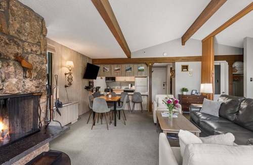 Snowmass Village Condo | Charming Condo Next To Base Village In Snowmass! Pool, HT, Balcony With Grill, Parking, W&D