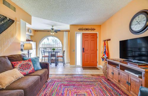 Green Valley House | Charming Green Valley Townhome w/Community Pool!