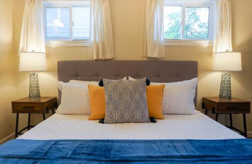 Coeur d'Alene House | Charming Midtown Cottage Walkable & Cozy
