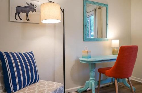 Coeur d'Alene House | Charming Midtown Cottage Walkable & Cozy